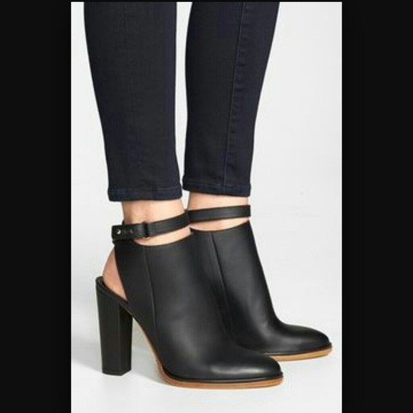 Brand New Vince Joanna Bootie Size 5.5M