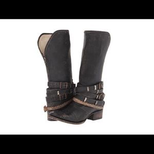 **SOLD** Freebird Drover boots by Steven size 9