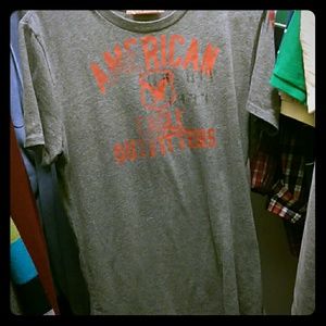 American Eagle grey Tshirt