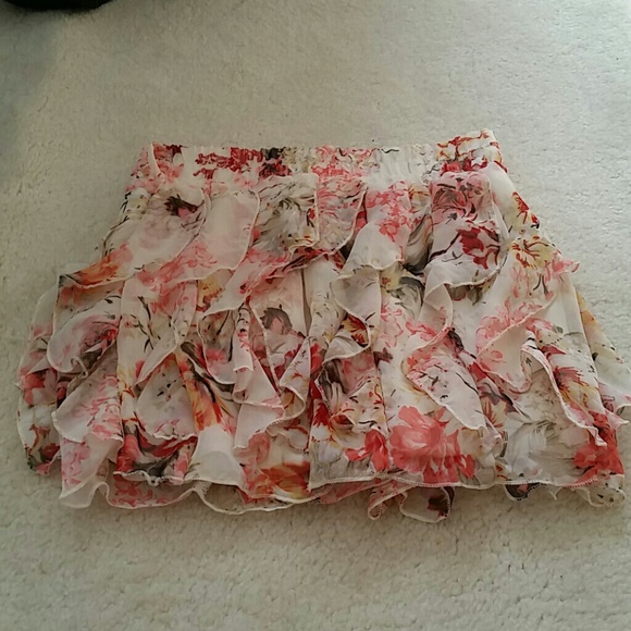 BEAUTIFUL FLORAL SKIRT GGR4595