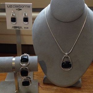 Liz Claiborne necklace/bracelet/earring set