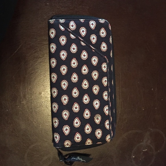 Vera Bradley wallet - Picture 1 of 2