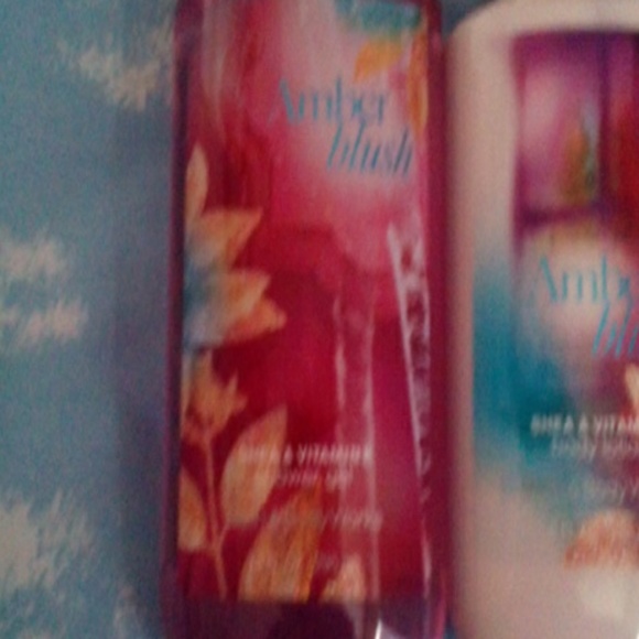 Amber blush set - Picture 2 of 3