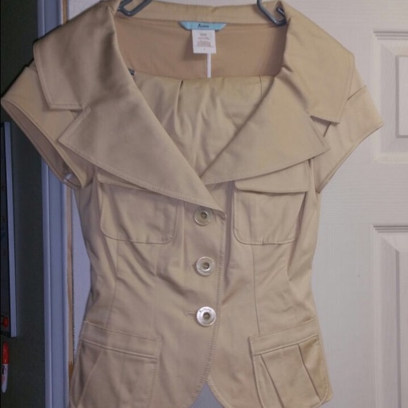 Guess by Marciano top and pencil skirt set
