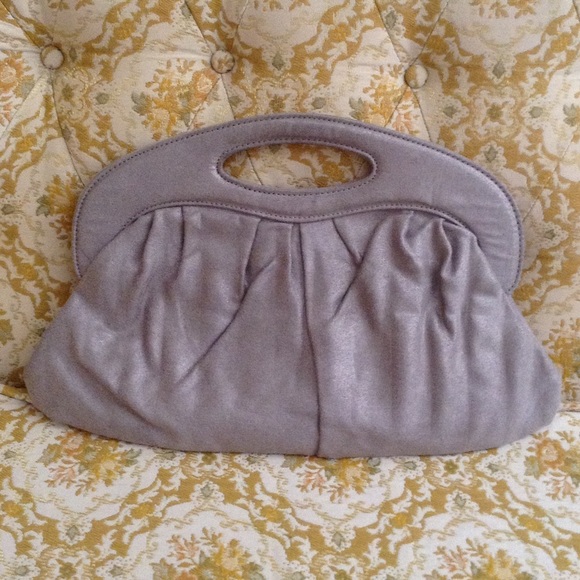 Silver express clutch