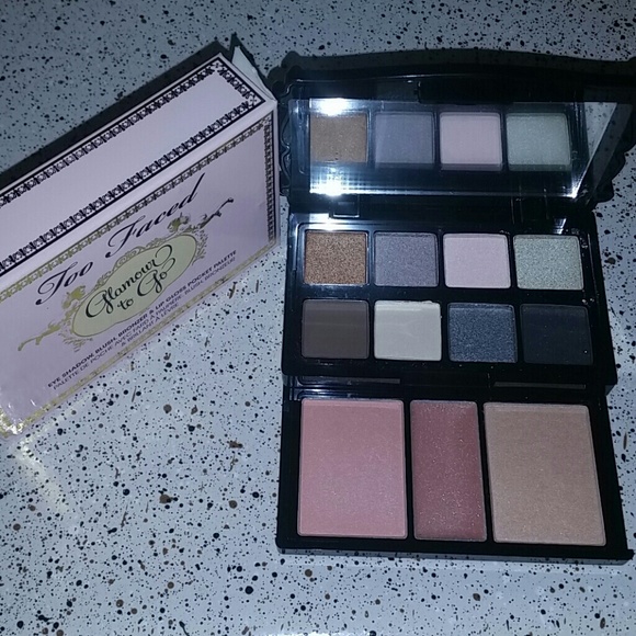 SOLD SOLD NEW Too Faced Glamour to Go palette