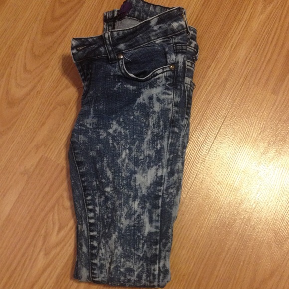 Jeans - Picture 4 of 4