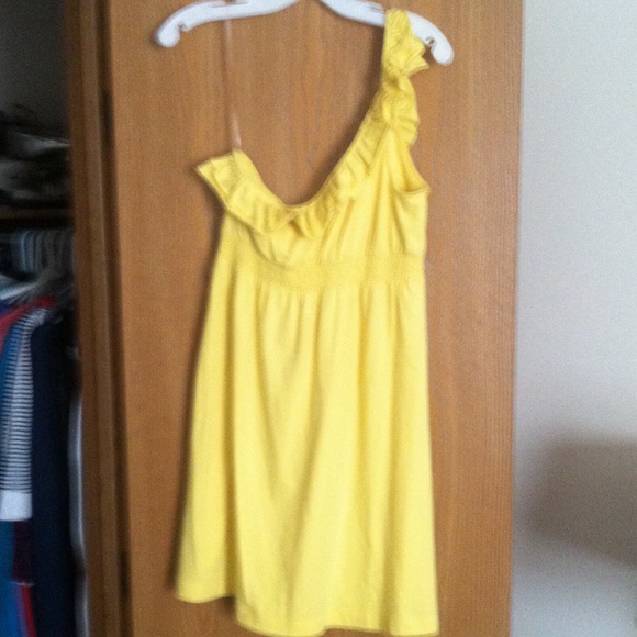 Yellow off the shoulder dress - Picture 2 of 2