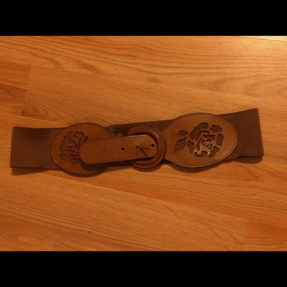 Stretched wide belt