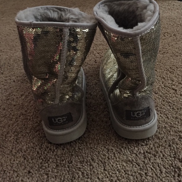 Ugg boots - Picture 2 of 2