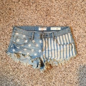Bullhead American Flag shorts