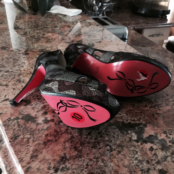 New poetic license dress pump  red bottom