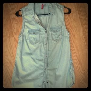 H&M Sleeveless Jean Button-Up