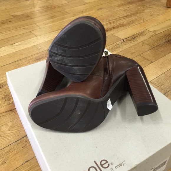 Boots - Picture 3 of 3