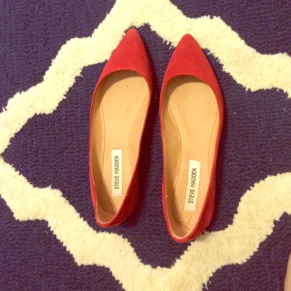 Steve Madden Red Flats