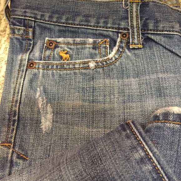 Jeans - Picture 2 of 3