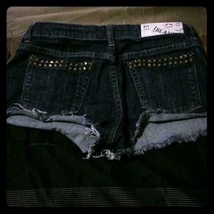 SHORTS WITH STUDS