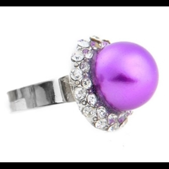 Pearl Rings - Picture 2 of 3