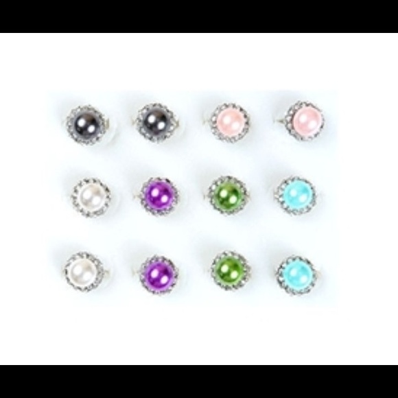 Pearl Rings - Picture 3 of 3