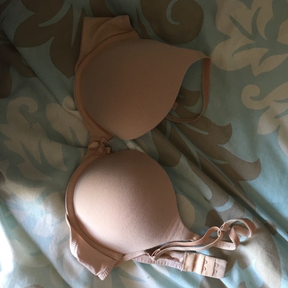 Victoria's Secret push up bra beige