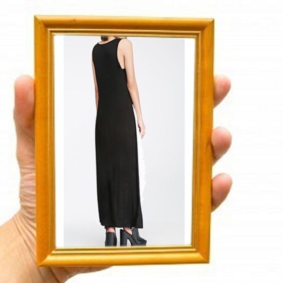 Sexy Short/Long Top w/Plunging V-Neck & Long Train - Picture 4 of 4