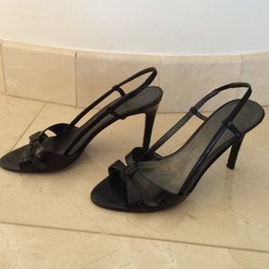 ⭐️Nine West black leather sling backs