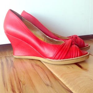 Klub Nico wedges