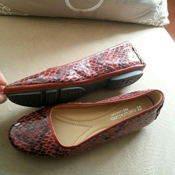 Naturalizer flat shoes - Picture 4 of 4