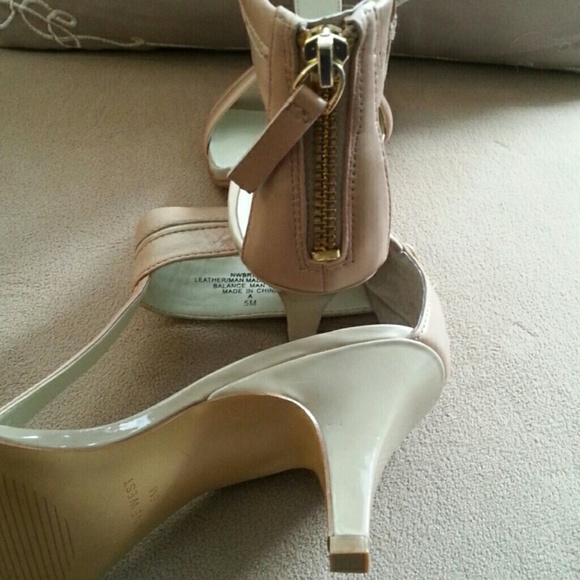 Nude Nine West Sandals - Picture 2 of 4