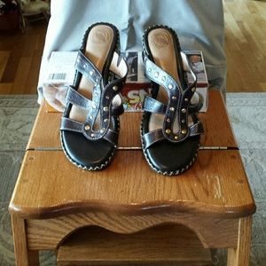 Clarks leather sandals