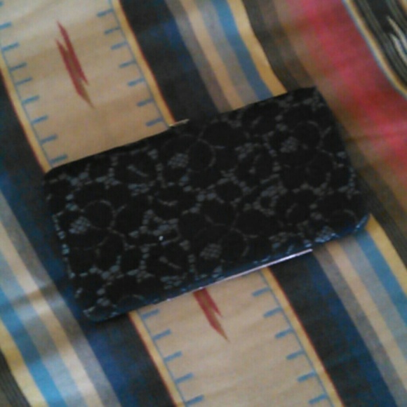 Floral lace wallet