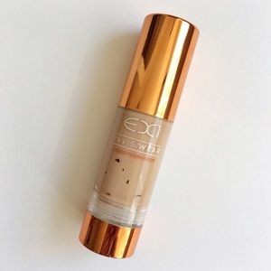 EX1 invisiwear liquid foundation