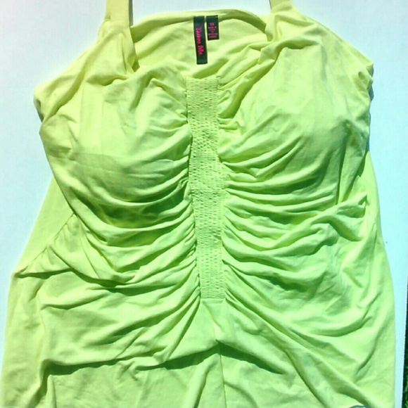 1X Sexy Tank Top - just in time for Summer - Picture 2 of 2