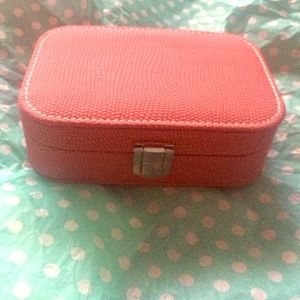 Coral Travel Jewlery Case