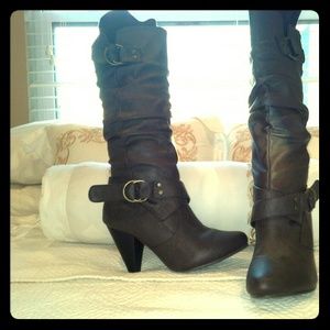 Dark brown heel boots
