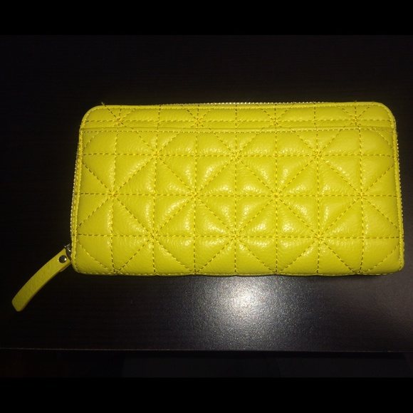 Kate Spade Wallet - Picture 2 of 4