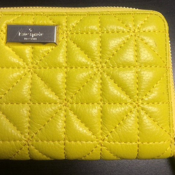 Kate Spade Wallet - Picture 4 of 4
