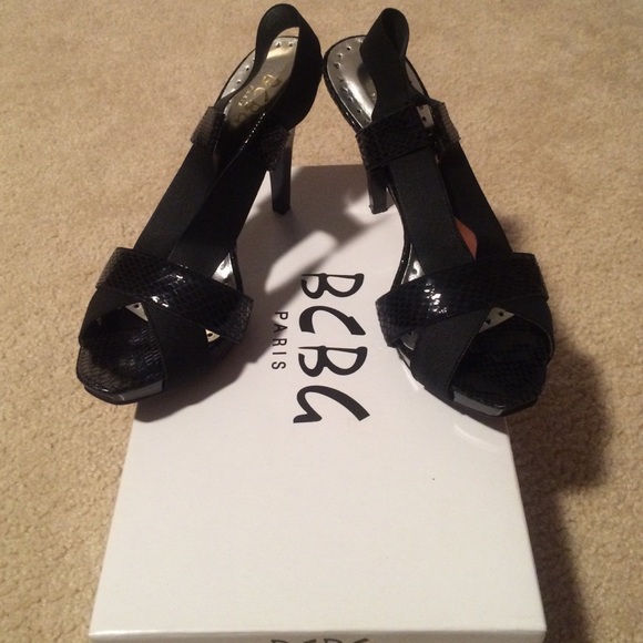 BCBG black snake and elastic strappy high heal