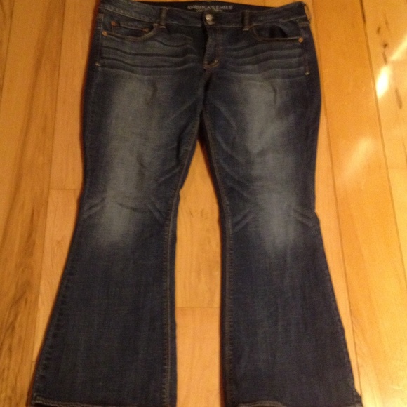 American eagle artist super stretch jeans size 18.