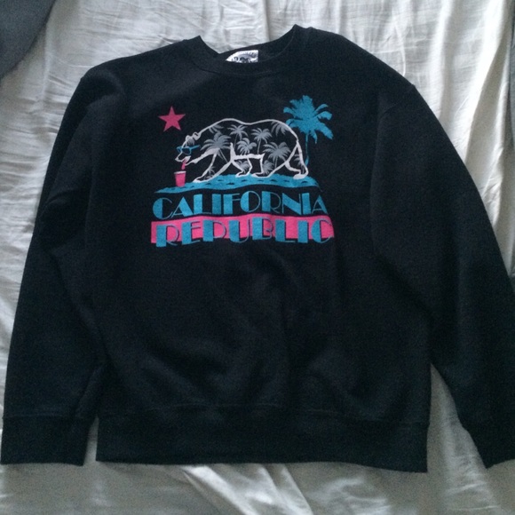 California Republic Crewneck - Picture 1 of 2