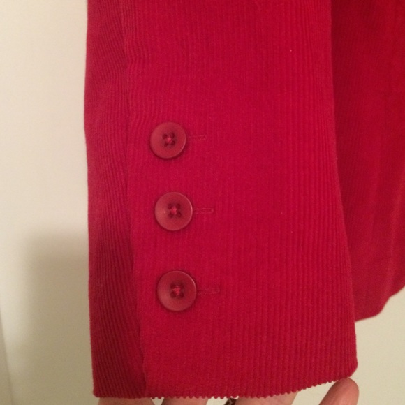 ❌SOLD❌ Cherry red corduroy blazer - Picture 2 of 4