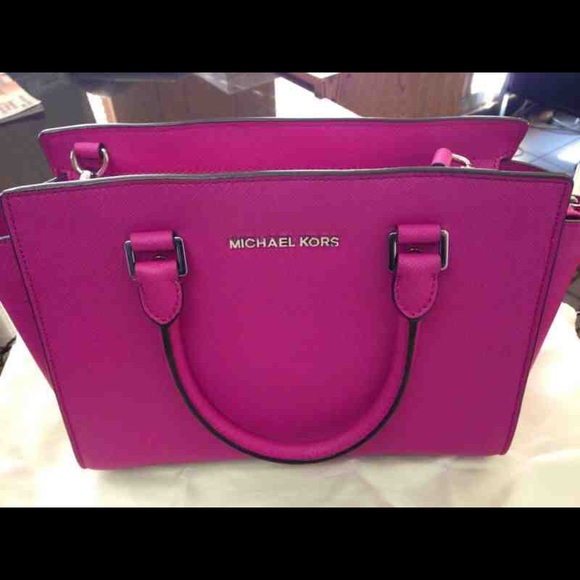 New Michael Kors purse