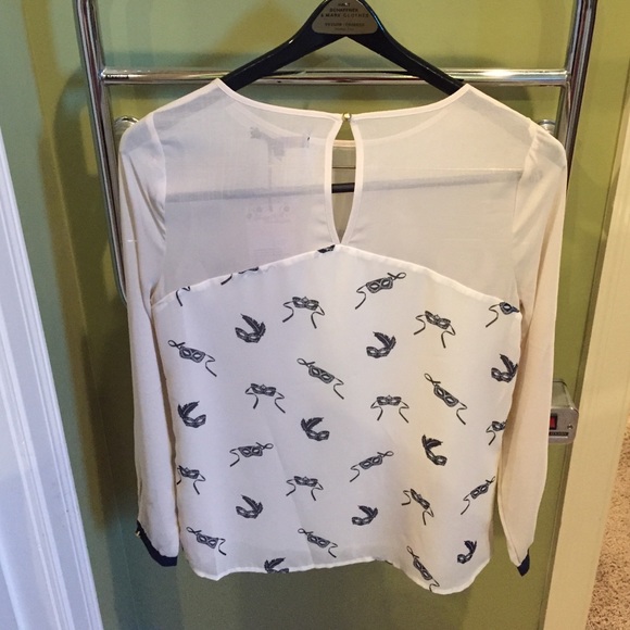 Sugar hill boutique masquerade blouse - Picture 2 of 2