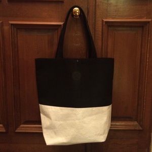 Lululemon large tote