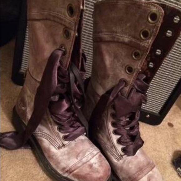 Dr. Martens Shoes - Doc Martens laced boots
