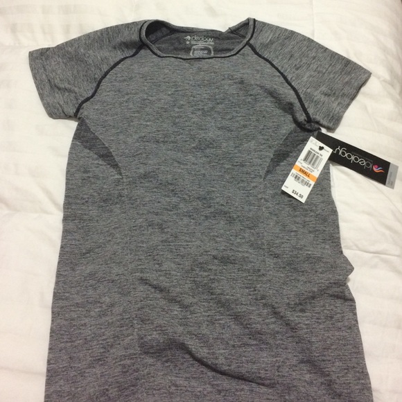 Ideology crew- neck seamless tee