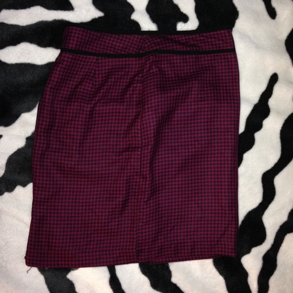 Covington pencil skirt