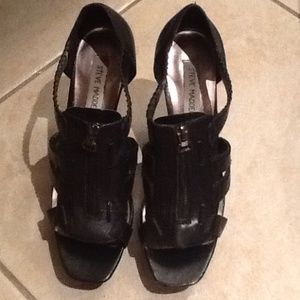 Steve Madden black leather heels