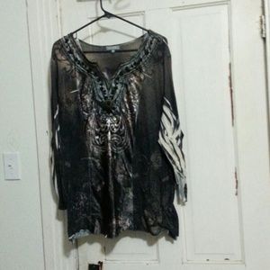 Essentials 3/4 sleeve shirt