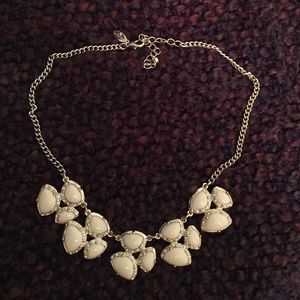 Ann Taylor necklace like new